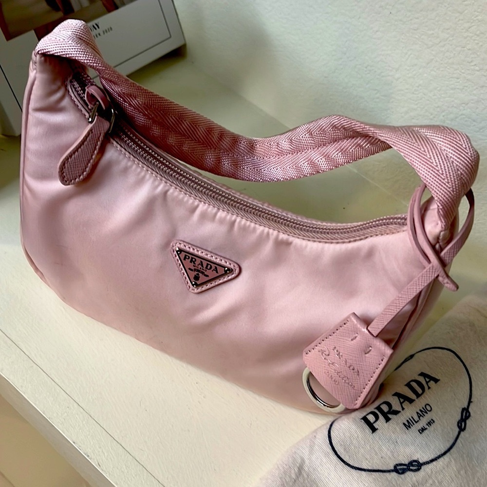 Prada Re-edition 2000 small bag.